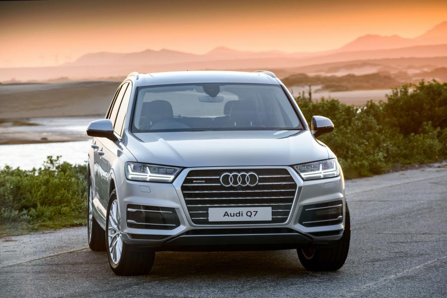  Audi Q7 TDI Quattro (4M) 2015 года  (ZA) (фото 17 из 20)